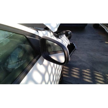 volvo v40 del año 2017