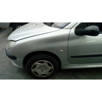 peugeot 206 berlina del año 2002