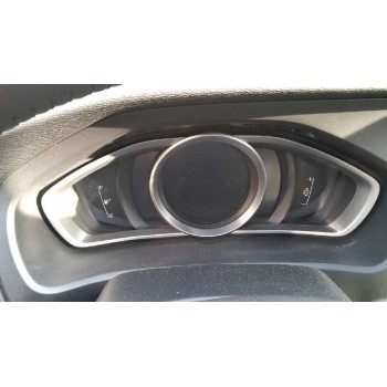 volvo v40 del año 2017