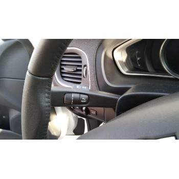 volvo v40 del año 2017