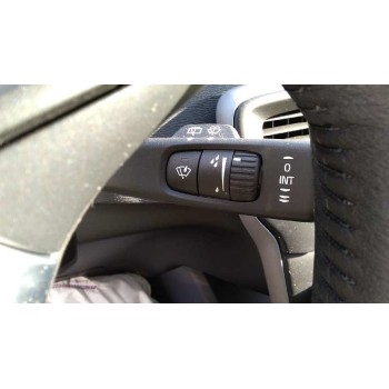 volvo v40 del año 2017