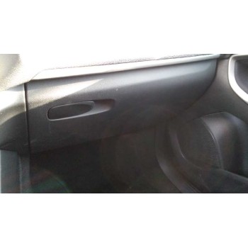 volvo v40 del año 2017