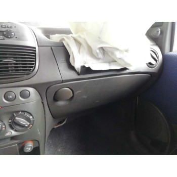 fiat punto berlina (188) del año 2005