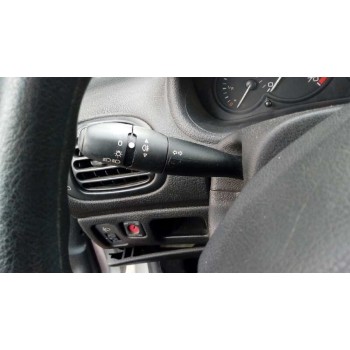 peugeot 206 berlina del año 2002