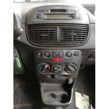 fiat punto berlina (188) del año 2005