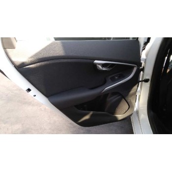 volvo v40 del año 2017