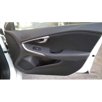 volvo v40 del año 2017