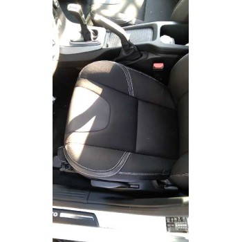 volvo v40 del año 2017