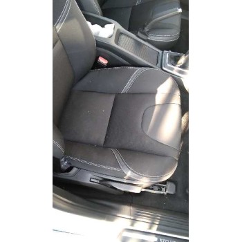 volvo v40 del año 2017