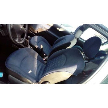 peugeot 206 berlina del año 2002