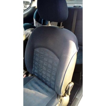 peugeot 206 berlina del año 2002