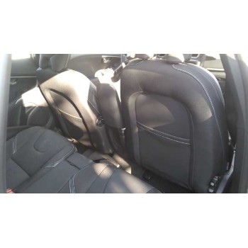 volvo v40 del año 2017