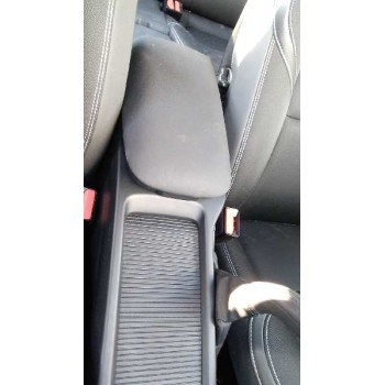 volvo v40 del año 2017