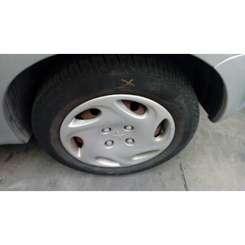 peugeot 206 berlina del año 2002