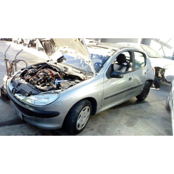 PEUGEOT 206 BERLINA