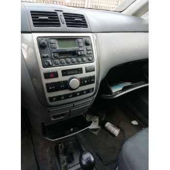 toyota avensis verso (m20) del año 2002