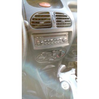 peugeot 206 berlina del año 2002