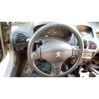 peugeot 206 berlina del año 2002