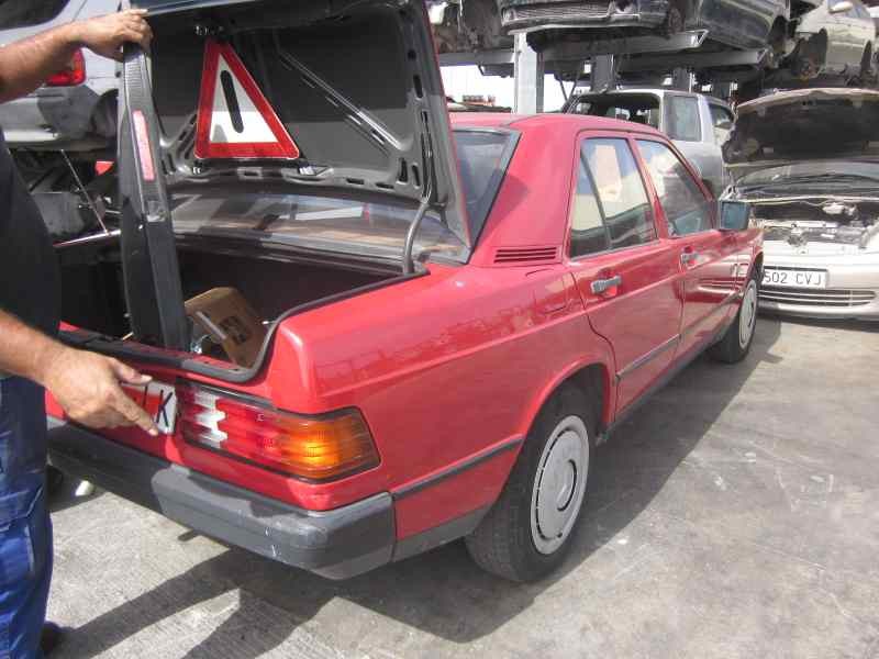 mercedes-benz clase c (w201) berlina del año 1991