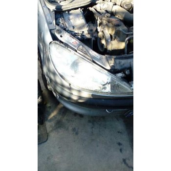 peugeot 206 berlina del año 2002