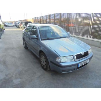 skoda octavia berlina (1u2) del año 2002