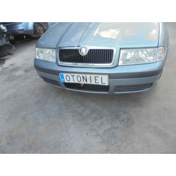 skoda octavia berlina (1u2) del año 2002