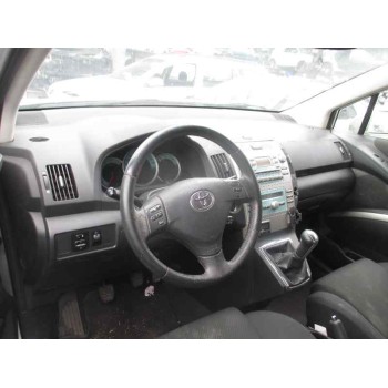 toyota corolla verso (r1) del año 2006