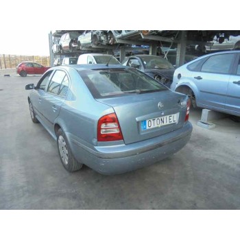 skoda octavia berlina (1u2) del año 2002