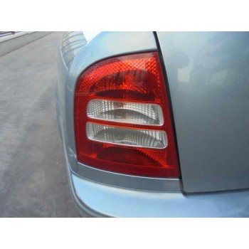 skoda octavia berlina (1u2) del año 2002