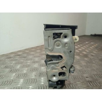 CERRADURA PUERTA TRASERA DERECHA A1687300235 