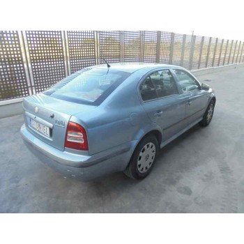 skoda octavia berlina (1u2) del año 2002
