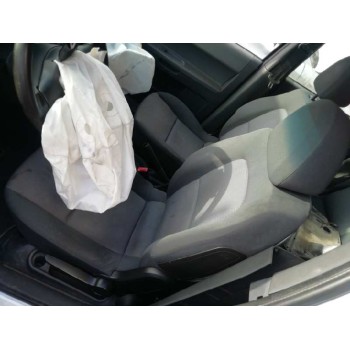 mitsubishi colt berlina 5 (z30a) del año 2005