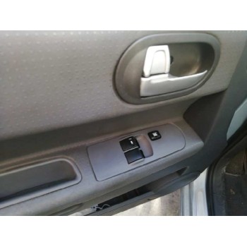 mitsubishi colt berlina 5 (z30a) del año 2005