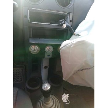 mitsubishi colt berlina 5 (z30a) del año 2005