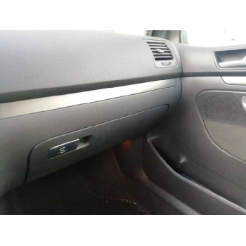 volkswagen golf v berlina (1k1) del año 2006