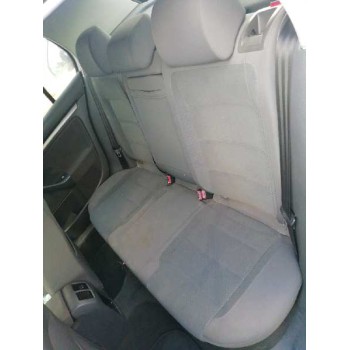 volkswagen golf v berlina (1k1) del año 2006