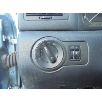 skoda octavia berlina (1u2) del año 2002