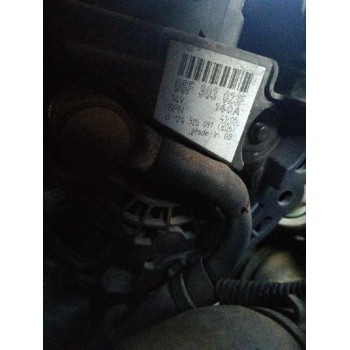 volkswagen golf v berlina (1k1) del año 2006