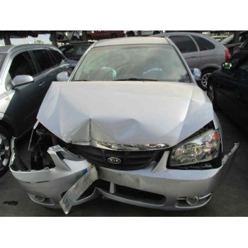 kia cerato del año 2004