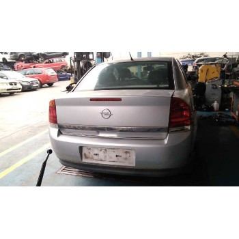 opel vectra c berlina del año 2003