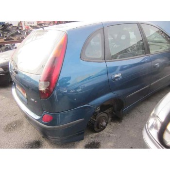 nissan almera tino (v10m) del año 2000