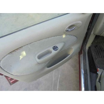 ford fiesta berlina (dx) del año 2002