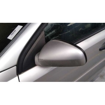 opel vectra c berlina del año 2003