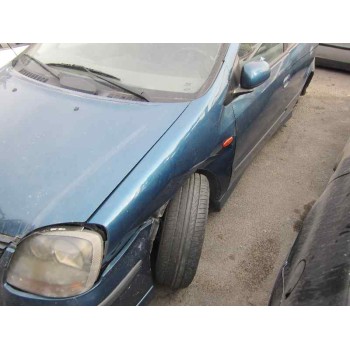 nissan almera tino (v10m) del año 2000