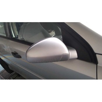 opel vectra c berlina del año 2003