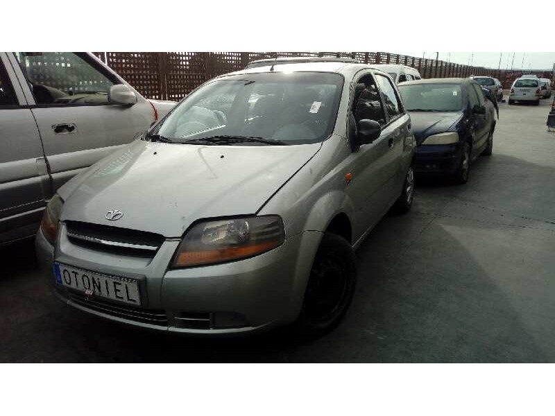 daewoo kalos del año 2004