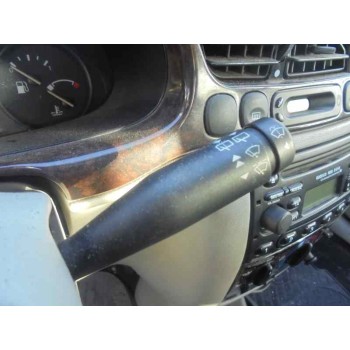 ford fiesta berlina (dx) del año 2002