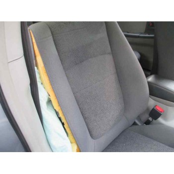 kia cerato del año 2004