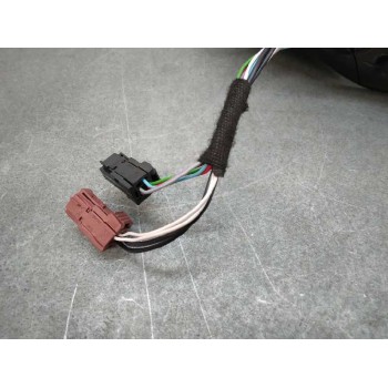 Recambio de retrovisor izquierdo para peugeot 208 referencia OEM IAM 232673077 5+ 4 CABLES 