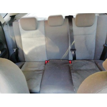 ford focus berlina (cap) del año 2007